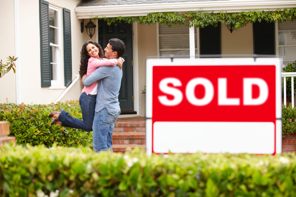 10 Tips For Buying Your First Home the Smart Way